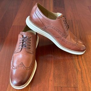 Cole Haan wingtip oxford- size 10.5